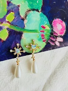 Baroque Glitter Crystals Cross White Pearl Water Tear Drop Clip, Earrings Gold - Picture 1 of 7