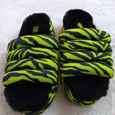Zapatilla UGG Puft Slide estampado de tigre para mujer talla 8 color lima clave  Foto 1 de 4