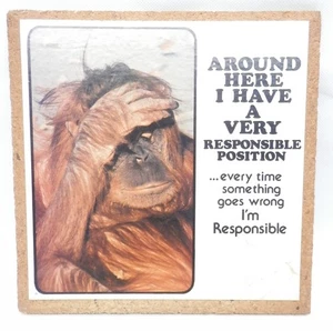 Vintage Monkeydoin's Wandrelief "Verantwortungsvolle Position" lustiger Spruch Affe Bild - Bild 1 von 4