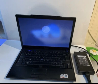 Dell Latitude E4300 13.3" WIFI Laptop 128 SSD 4 Gb Ram Win10 - Image 1 of 4