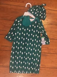 Baby Layette Urlaub Geschenkset Weihnachtsbäume Schläfer Handschuhe & Mütze 3 - 6 Monate - Bild 1 von 5