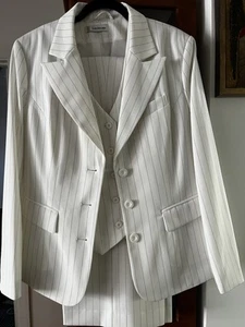 Women White three-piece suit By kaleidoscope - Picture 1 of 17