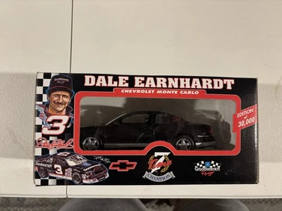1995 Brookfield Collectors Guild Dale Earnhardt Jr Chevy Monte Carlo /30000 1:25 - Image 1 of 2