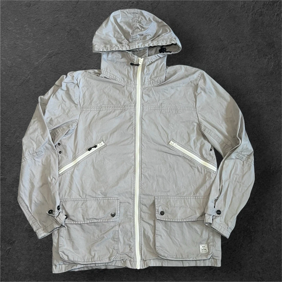 Chaqueta cortavientos estilo militar Camperdown Deus Ex Machina para hombre talla M gris con capucha Foto 1 de 4