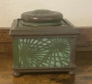 antique Tiffany Studios Pine Needle Inkwell, green slag glass, #845, circa 1910. - Picture 1 of 13