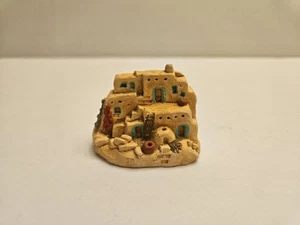 Handgefertigte indianische Keramik Miniatur Haus Teissedre - Bild 1 von 10