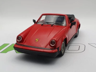 Porsche 911 SC Polistil 1/25 - Immagine 1 di 4