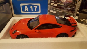 MINICHAMPS 1:18 PORSCHE 911 (992) GT3 2021 RUOTE ARANCIONI/NERE 117069000 - Foto 1 di 11
