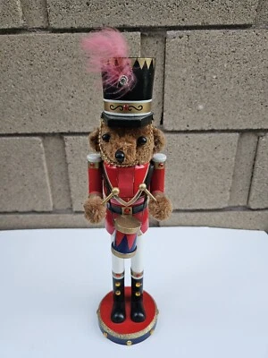 16英寸木制泰迪熊胡桃夹子鼓圣诞假日装饰2011 — 第 1/2 张图片