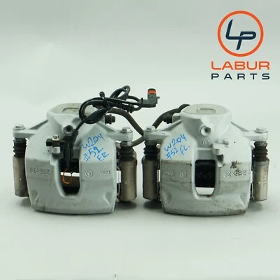 +Z5463 W204 MERCEDES 08-15 C CLASS CONJUNTO DE PINÇAS DIANTEIRAS ESQUERDA E DIREITA PAR - Imagem 1 de 4