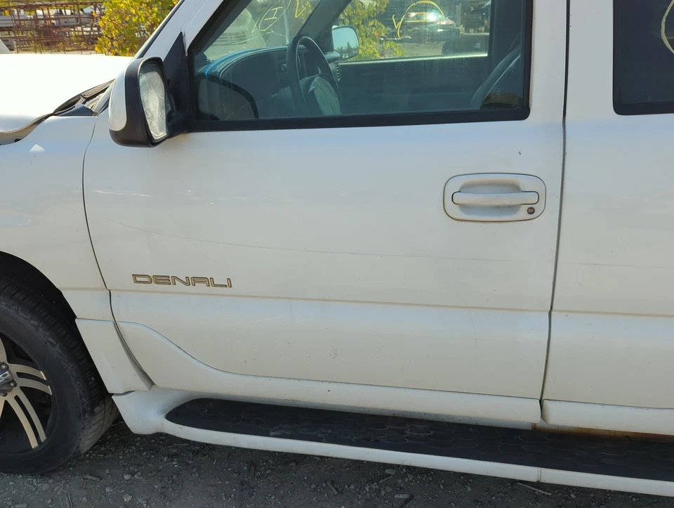 2000-2006 Gmc Yukon Driver Front Door Oem C7JPA Foto 1 de 1