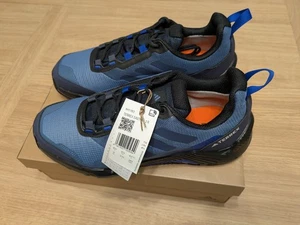 adidas Terrex Eastrail 2.0 Mid Walkin Boots Blue Size UK 8.5 - Brand New In Box - Picture 1 of 12