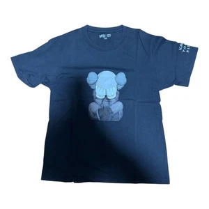 UNIQLO KAWS T-shirt Unisex Casual Cotton New - Picture 1 of 3