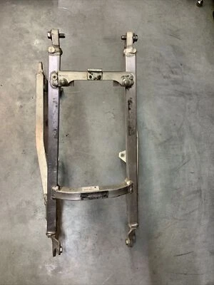 2012-2013 YZ250F Rear Frame (17D-21190-10-00) Foto 1 de 4