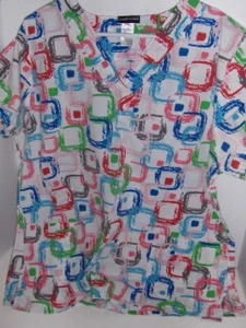 Scrub Studio - squares scrub top - Large - Picture 1 of 3