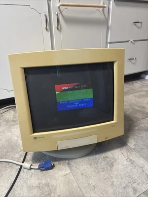 Gateway EV700 17" CrystalScan CRT Computer Monitor Retro Gaming - Full Tested - Image 1 of 4