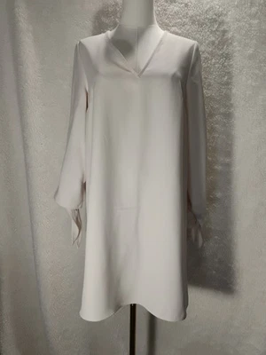 Vestido Express Blanco Manga Larga Cuello en V Puño Corbata S Foto 1 de 4