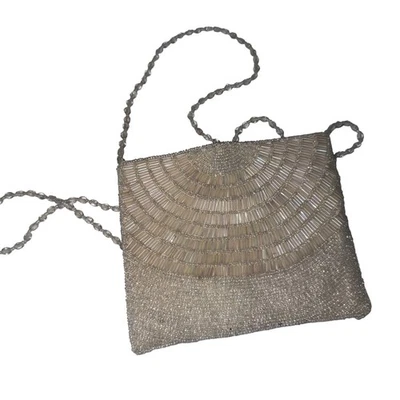 MOYNA 优雅串珠晚装手包链带银色白色珍珠口音 — 第 1/4 张图片