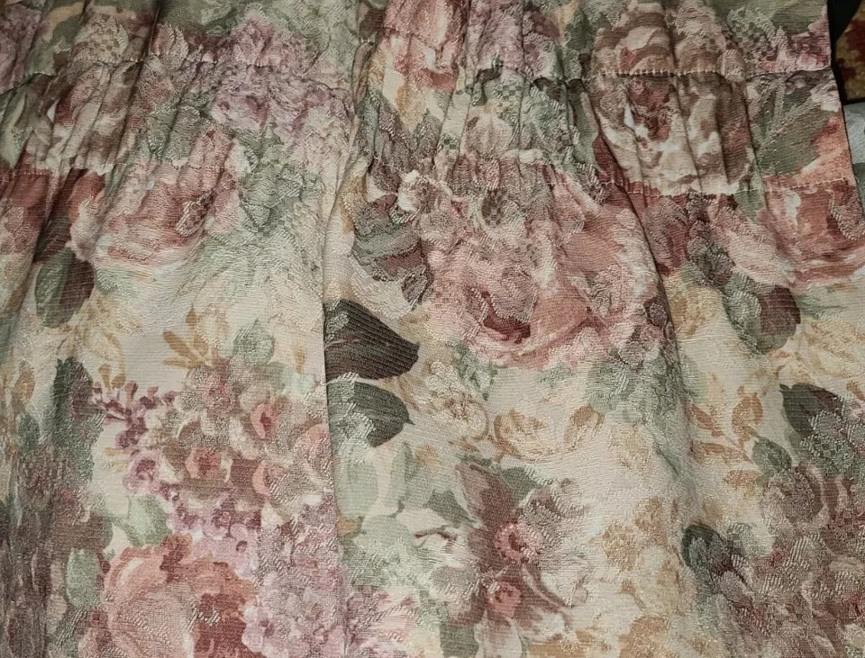 1 Cenefa Blusa Croscill COTSWOLD Floral Col Rosa Canela 86" Foto 1 de 1