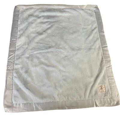 Manta Azul Bebé Little Giraffe Deluxe Borde Satinado 2 Lados Felpa Hecha en EE. UU. Foto 1 de 4