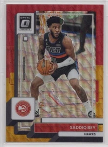Donruss Optic Saddiq Bey Atlanta Hawks 2022-23 Red & Gold Wave Prizm 16/99 #94 - Imagen 1 de 2