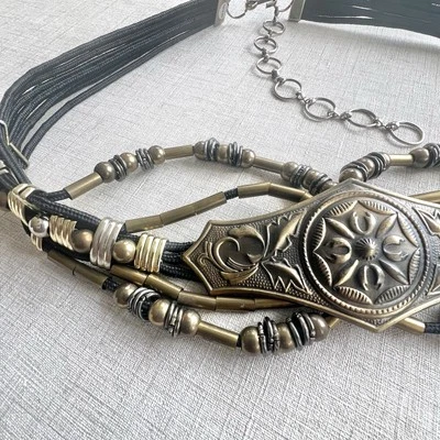 Ремень металлический и шнур винтажный племенной стиль 7 нитей, длина 40 дюймов, богемный шик. - Изображение 1 из 4