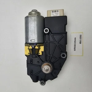 2013-2019 Maserati Ghibli Sunroof Motor WR09C05AA - Picture 1 of 10