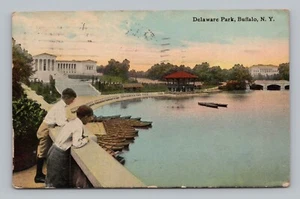 Postkarte Delaware Park Buffalo New York Boys am See um 1911 - Bild 1 von 2