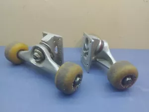 Vintage Venture "V" Skateboard Trucks mit Rollen - Made in USA - Bild 1 von 9