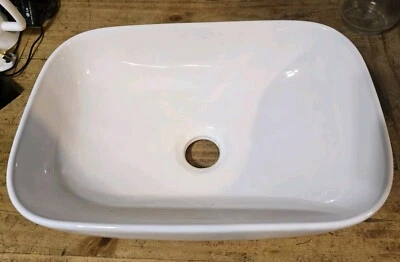Hermoso lavabo rectangular de porcelana 14" de largo X9,75" de ancho X4,75" de profundidad Foto 1 de 4