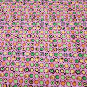 Polka Dots / Eyes BTY Kari Pearson Quilting Treasures on Pink - Picture 1 of 3