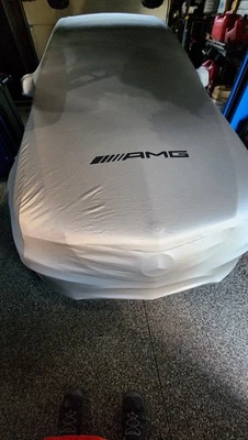 Подлинный внутренний автомобильный чехол Mercedes-Benz AMG — серебристый 205-899-00-86 - Изображение 1 из 4