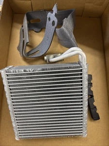 22816158 , 15-63774 New OEM GM Evaporator - Picture 1 of 24