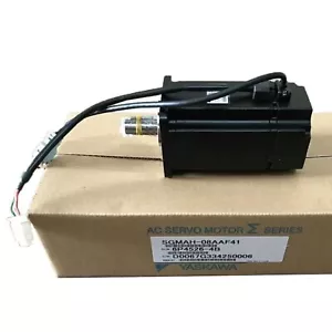 One Yaskawa SGMAH-08AAF41 Servo Motor New In Box Expedited Shipping - Picture 1 of 5