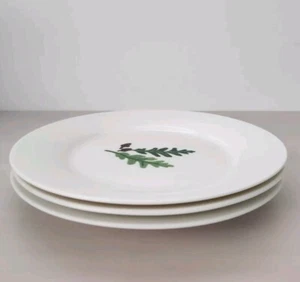 Set di 3 antipasti per insalata a tema festività natalizie cassa e barile piatti bianchi - Foto 1 di 9