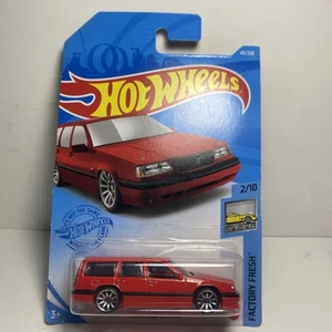 Hotwheels Volvo 850 Estate #43 2/10 Factory Fresh 2021 Hot Wheels - Picture 1 of 2