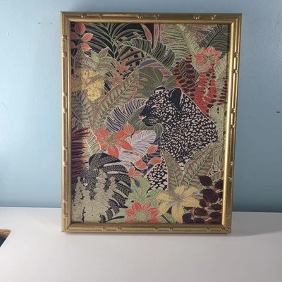 Arte giclée com estampa de leopardo na selva por Cat Thurman Designs moldura dourada - Imagem 1 de 4