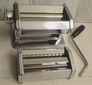 VillaWare Al Dente Pasta Machine with Attachment & Crank Handle - Picture 1 of 17