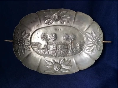 Antiguo cuenco de plata europeo Hanau con edificios de castillo, con sello Foto 1 de 4