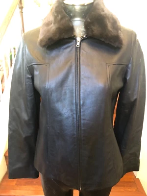 Chaqueta Anne Klein Piel de Cordero Genuina Cuero Suave Cremallera Det. Piel sintética cuello pequeño Foto 1 de 4