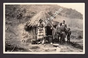 Africa NATIVE FAMILY / FAMILIE VOR HÜTTE * Vintage 50s Ethnic Nude Amateur Photo - Picture 1 of 3