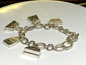 Vintage Bracelet Silver Tone Metal Chain Charm - Picture 1 of 15