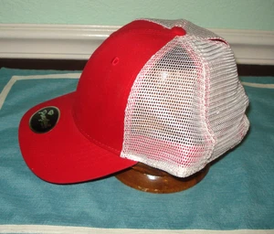 Damen Outdoor Cap Damen rot weiß Pferdeschwanzmütze - verstellbar Neu! - Bild 1 von 4