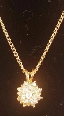 Colgante Cluster Circonita cúbica en cadena de 17" 14k sobre plata Foto 1 de 3