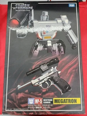 Transformers Masterpiece MP-5 Megatron Destron Walther P38 Gun Mode Takara Tomy - Immagine 1 di 4