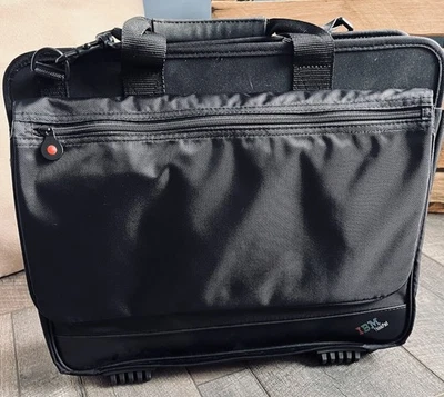 De colección IBM Original ThinkPad Bolso Mensajero Negro Acolchado 16" Estuche para Laptop con Correa Foto 1 de 4