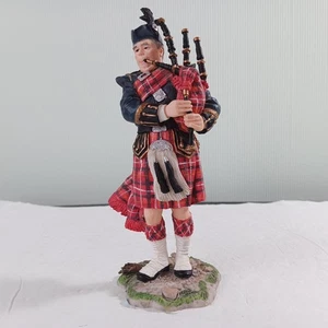 6 1/2" Resin Hand Made In The U.K. Scottish Bagpiper Figurine - Picture 1 of 5
