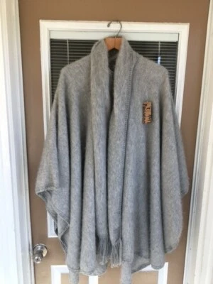 Capa de Alpaca, Eslabón Peruano, Sin Forro, Nueva con Etiquetas, Longitud 37.5" Delantera, 39.5" Trasera Foto 1 de 4