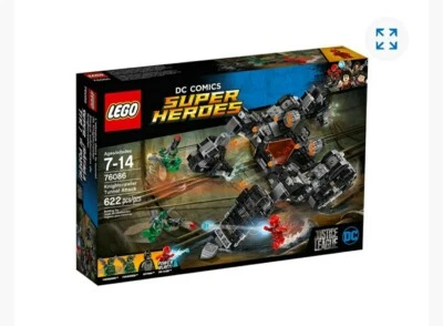 LEGO Batman DC Comics Super Heroes Knightcrawler Tunnel Attack 2017 (76086) - Image 1 of 4