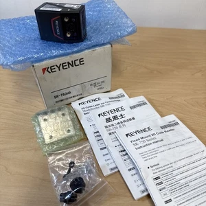 ¡NUEVO! Lector de códigos de barras 2D de montaje fijo Keyence SR-750HA (nov 2022) - Imagen 1 de 14